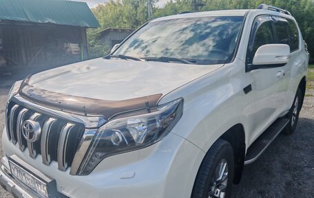 Toyota Land Cruiser Prado 150 рестайлинг 2, 2017 год, 4 500 000 рублей, 3 фотография