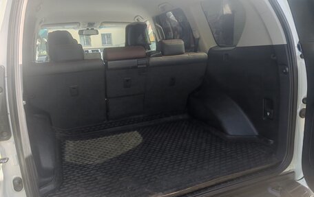 Toyota Land Cruiser Prado 150 рестайлинг 2, 2017 год, 4 500 000 рублей, 7 фотография