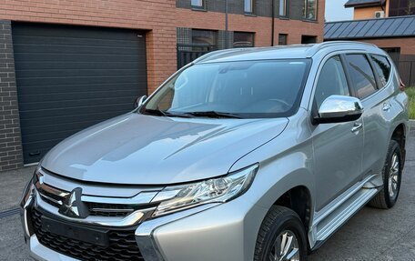 Mitsubishi Pajero Sport III рестайлинг, 2019 год, 3 250 000 рублей, 2 фотография