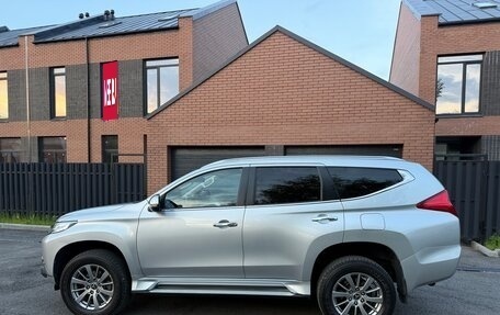 Mitsubishi Pajero Sport III рестайлинг, 2019 год, 3 250 000 рублей, 12 фотография