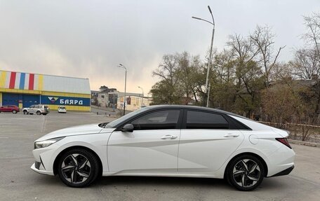 Hyundai Elantra, 2022 год, 1 480 000 рублей, 5 фотография