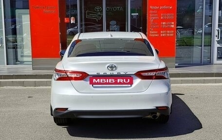 Toyota Camry, 2021 год, 3 850 000 рублей, 6 фотография