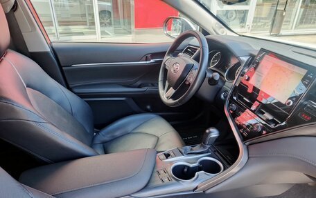 Toyota Camry, 2021 год, 3 850 000 рублей, 13 фотография