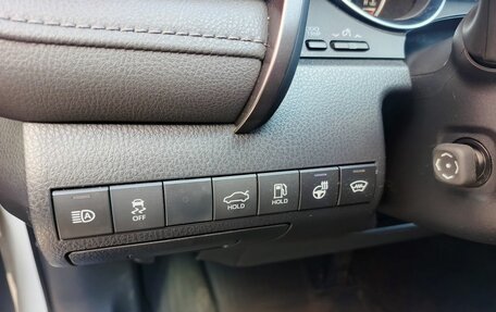 Toyota Camry, 2021 год, 3 850 000 рублей, 16 фотография