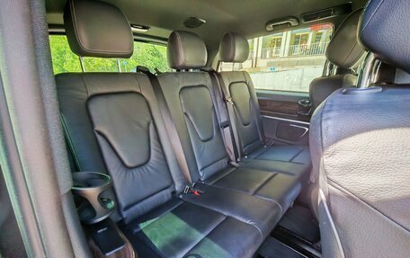 Mercedes-Benz V-Класс, 2022 год, 6 550 000 рублей, 9 фотография