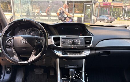 Honda Accord IX рестайлинг, 2015 год, 1 250 000 рублей, 15 фотография