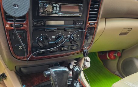 Toyota Land Cruiser 100 рестайлинг 2, 1998 год, 1 000 000 рублей, 8 фотография