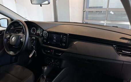Skoda Rapid II, 2021 год, 1 600 000 рублей, 13 фотография