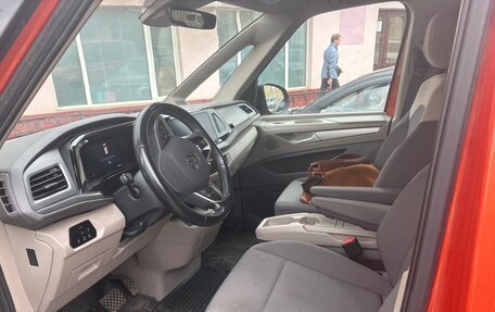 Volkswagen Multivan, 2022 год, 7 200 000 рублей, 2 фотография