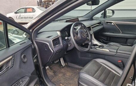 Lexus RX IV рестайлинг, 2018 год, 4 400 000 рублей, 3 фотография