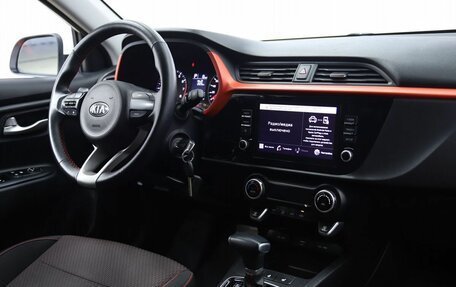 KIA Rio IV, 2021 год, 1 790 000 рублей, 10 фотография