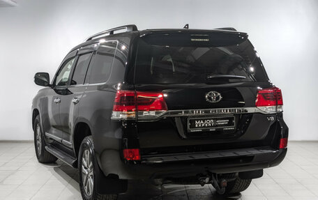Toyota Land Cruiser 200, 2018 год, 8 950 000 рублей, 7 фотография