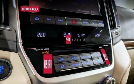 Toyota Land Cruiser 200, 2018 год, 8 950 000 рублей, 29 фотография