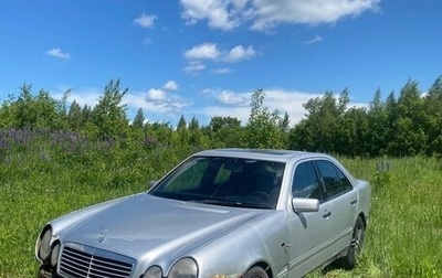 Mercedes-Benz E-Класс, 1999 год, 500 000 рублей, 1 фотография