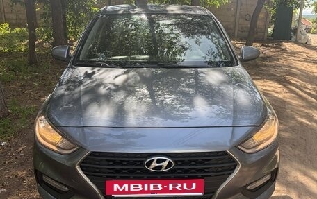 Hyundai Solaris II рестайлинг, 2017 год, 1 290 000 рублей, 4 фотография
