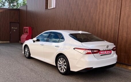 Toyota Camry, 2018 год, 2 670 000 рублей, 1 фотография