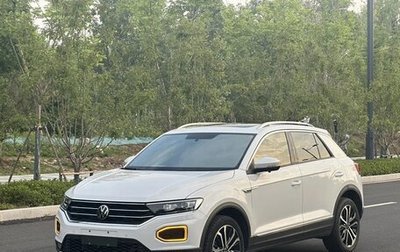 Volkswagen T-Roc I, 2022 год, 1 800 000 рублей, 1 фотография