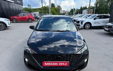 Hyundai Solaris II рестайлинг, 2021 год, 1 299 000 рублей, 2 фотография