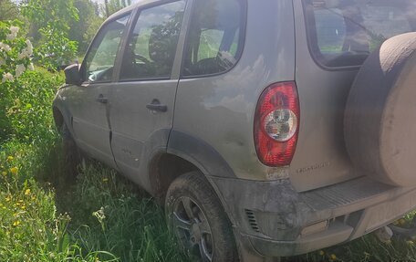 Chevrolet Niva I рестайлинг, 2018 год, 680 000 рублей, 9 фотография
