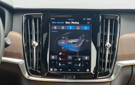 Volvo V90 Cross Country I рестайлинг, 2025 год, 8 500 000 рублей, 27 фотография