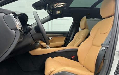 Volvo V90 Cross Country I рестайлинг, 2025 год, 8 500 000 рублей, 30 фотография