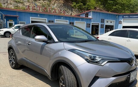 Toyota C-HR I рестайлинг, 2019 год, 2 220 000 рублей, 3 фотография