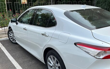 Toyota Camry, 2018 год, 2 670 000 рублей, 5 фотография