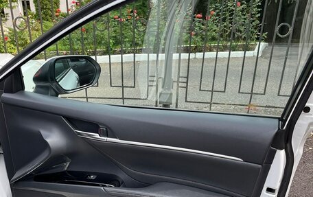 Toyota Camry, 2018 год, 2 670 000 рублей, 13 фотография