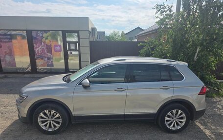 Volkswagen Tiguan II, 2018 год, 2 980 000 рублей, 3 фотография