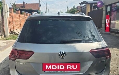 Volkswagen Tiguan II, 2018 год, 2 980 000 рублей, 4 фотография
