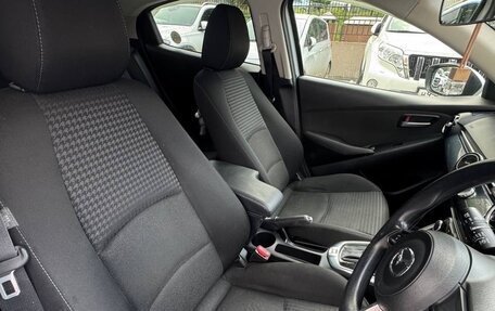 Mazda Demio IV, 2017 год, 935 000 рублей, 3 фотография