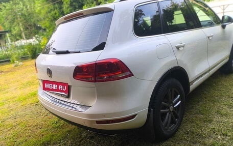 Volkswagen Touareg III, 2011 год, 2 420 000 рублей, 6 фотография