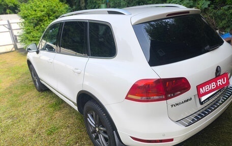 Volkswagen Touareg III, 2011 год, 2 420 000 рублей, 8 фотография