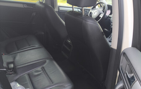 Volkswagen Touareg III, 2011 год, 2 420 000 рублей, 12 фотография