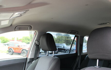 Toyota RAV4, 2011 год, 1 200 000 рублей, 28 фотография