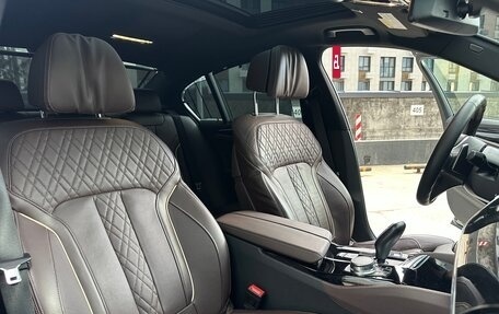 BMW 5 серия, 2018 год, 4 900 000 рублей, 10 фотография