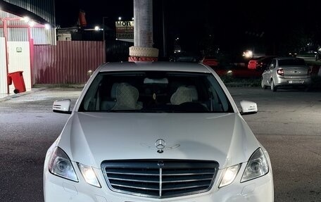 Mercedes-Benz E-Класс, 2011 год, 1 650 000 рублей, 1 фотография