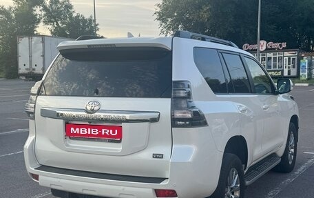 Toyota Land Cruiser Prado 150 рестайлинг 2, 2017 год, 5 200 000 рублей, 19 фотография