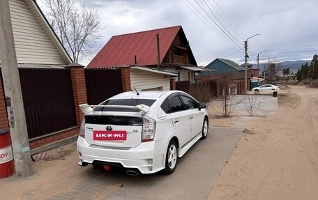 Toyota Prius, 2010 год, 1 000 000 рублей, 2 фотография