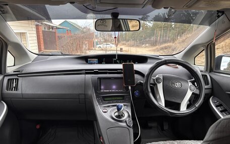 Toyota Prius, 2010 год, 1 000 000 рублей, 15 фотография