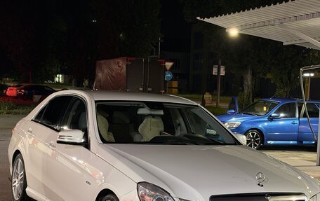 Mercedes-Benz E-Класс, 2011 год, 1 650 000 рублей, 7 фотография