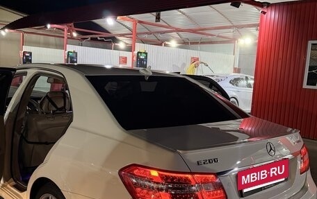 Mercedes-Benz E-Класс, 2011 год, 1 650 000 рублей, 17 фотография