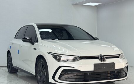 Volkswagen Golf VIII, 2022 год, 1 650 000 рублей, 3 фотография