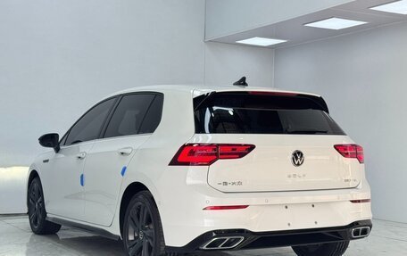 Volkswagen Golf VIII, 2022 год, 1 650 000 рублей, 6 фотография