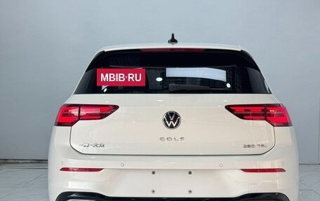 Volkswagen Golf VIII, 2022 год, 1 650 000 рублей, 5 фотография