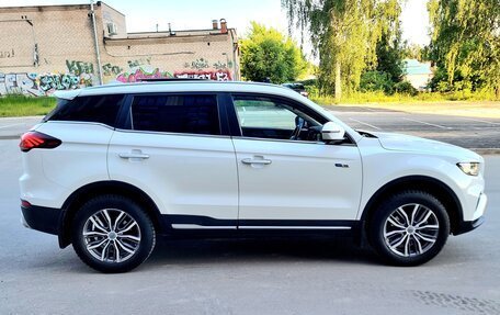 Geely Atlas, 2022 год, 1 795 000 рублей, 6 фотография