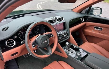 Bentley Bentayga I, 2025 год, 35 500 000 рублей, 5 фотография