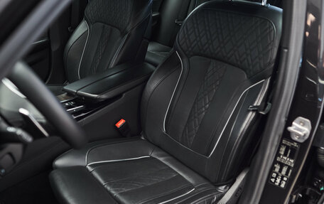 BMW 5 серия, 2019 год, 5 900 000 рублей, 19 фотография