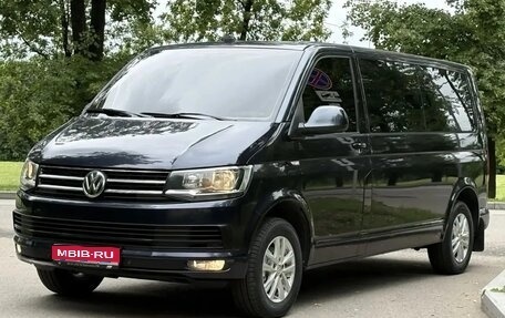 Volkswagen Caravelle T6 рестайлинг, 2019 год, 3 200 000 рублей, 1 фотография