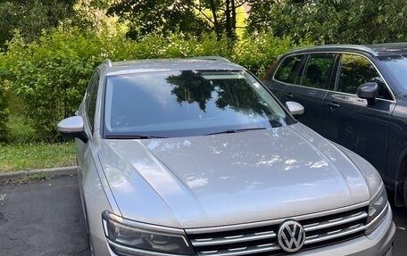 Volkswagen Tiguan II, 2017 год, 2 200 000 рублей, 1 фотография